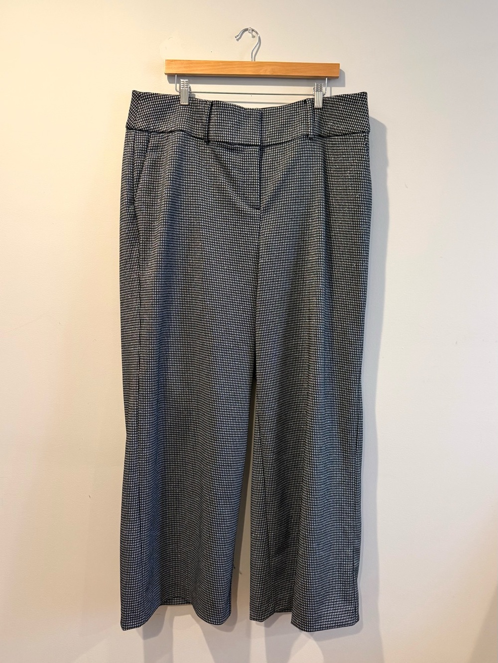 Lane Bryant Metallic Micro-Houndstooth Perfect Drape High-Rise Wide Leg Pant